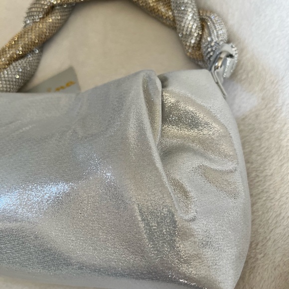 Nina Becca-B Shoulder Bag in Silver NWT - Picture 6 of 15